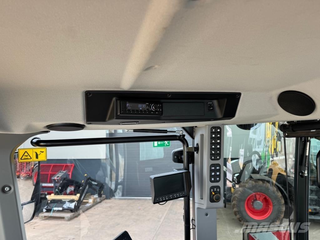 JCB 4220 iCON Traktoren