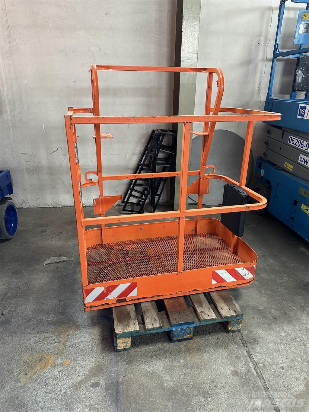 JLG 1001186387s Sonstige Baumaschinen