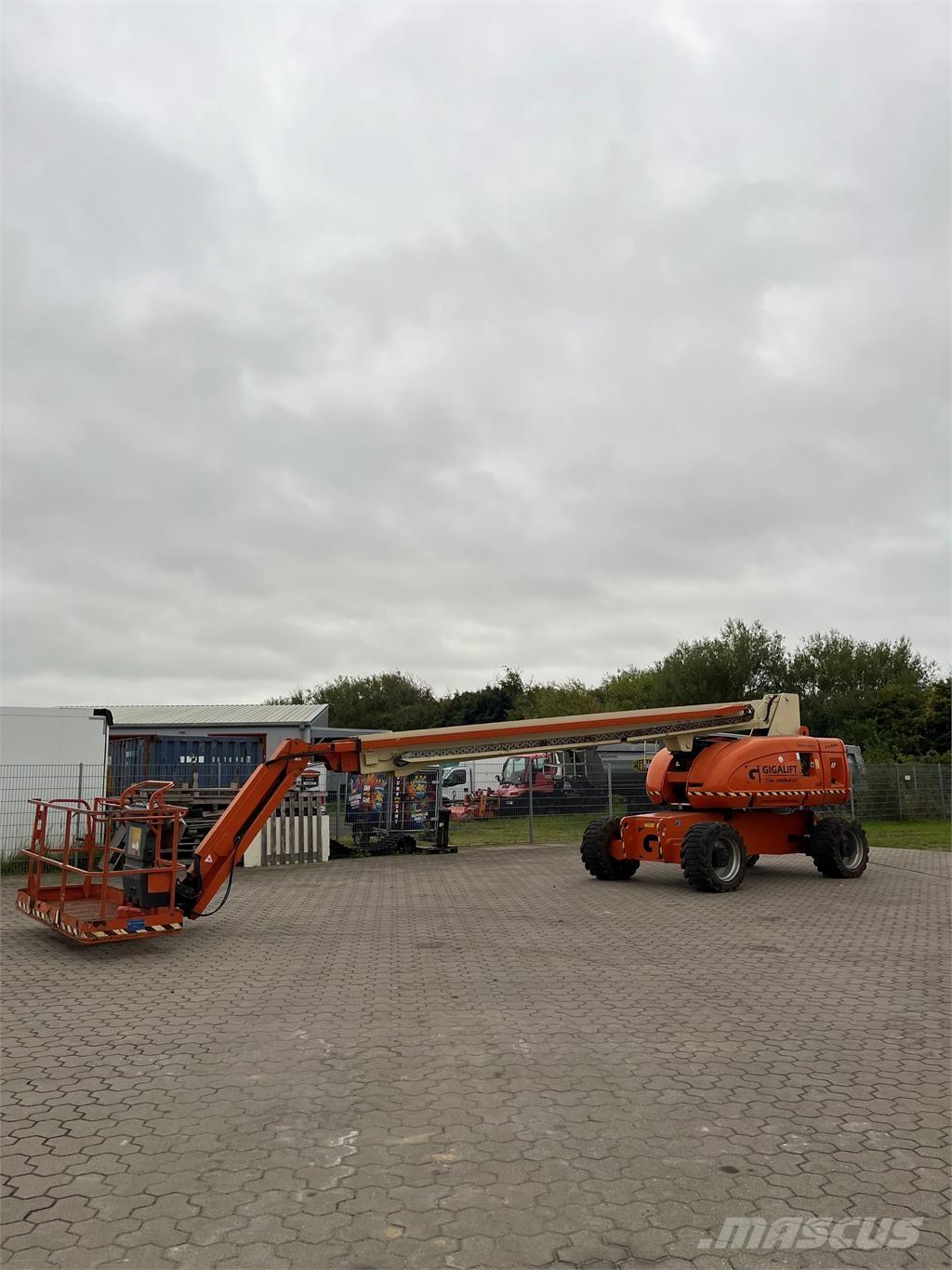JLG 860 SJ Teleskopbühnen