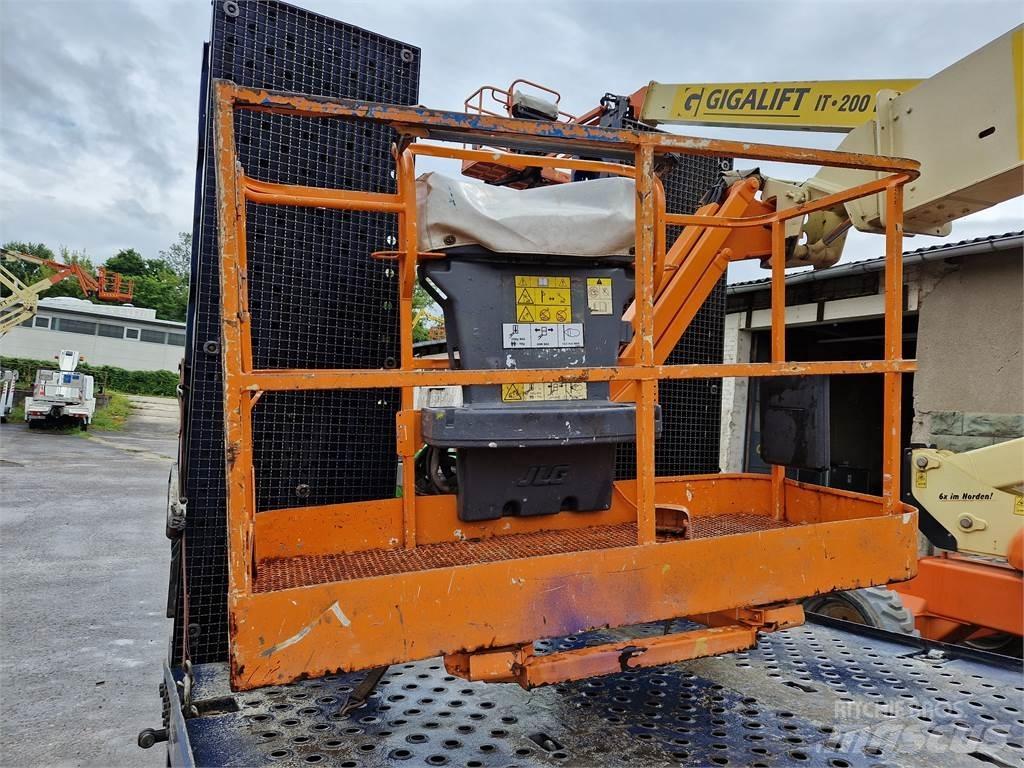JLG M 600 JP Teleskopbühnen