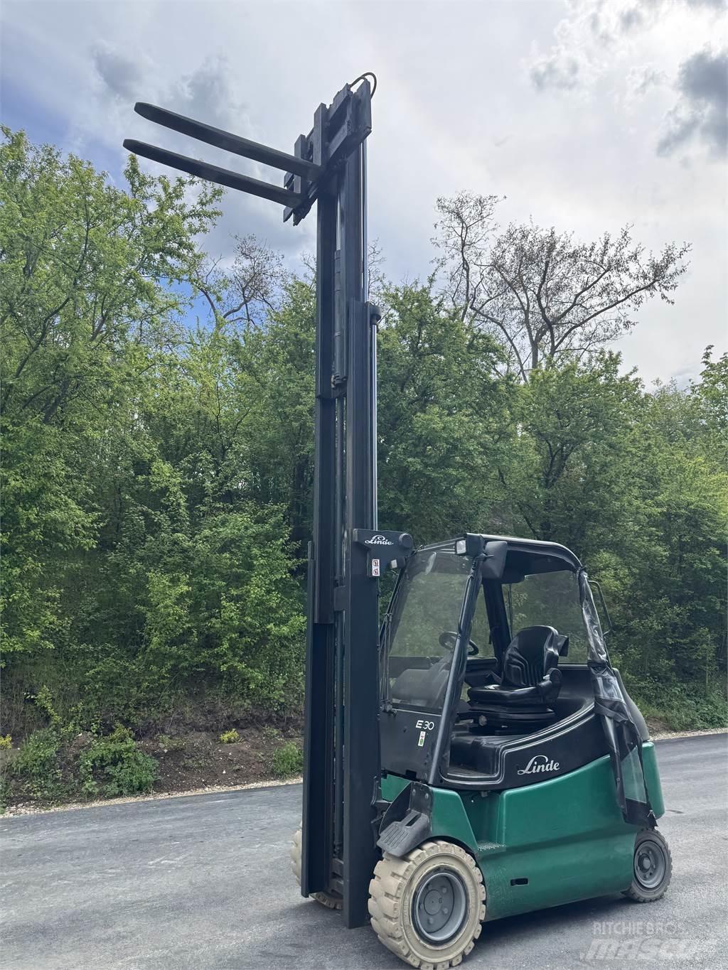 Linde E30 Sonstige Baumaschinen