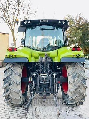 CLAAS ARION 520 Traktoren