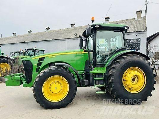John Deere 8345R Traktoren
