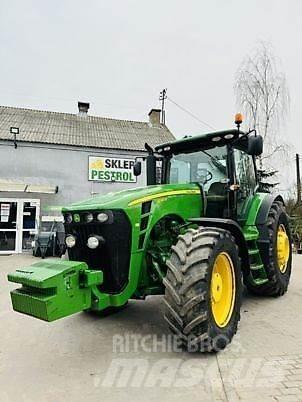 John Deere 8345R Traktoren