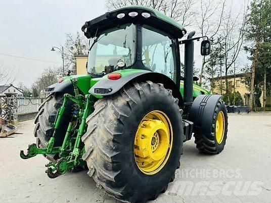John Deere 8345R Traktoren