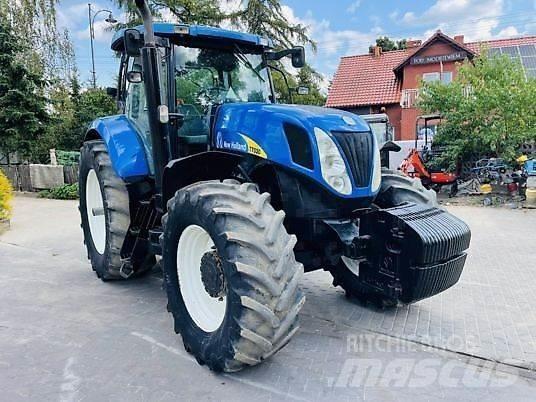 New Holland T7030 Traktoren