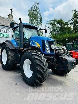 New Holland T8020 Traktoren