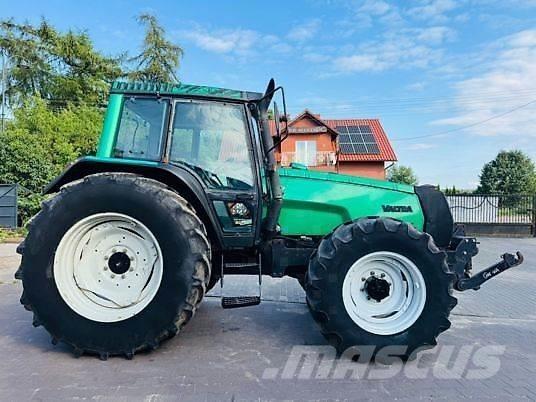 Valtra 8150 Traktoren