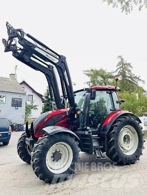 Valtra N104 Traktoren