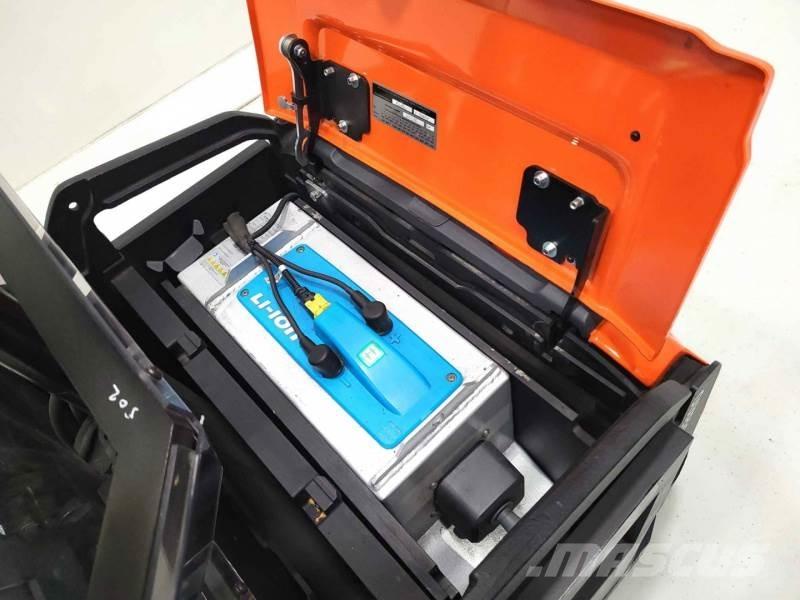 BT SWE120XR Reach-Stacker