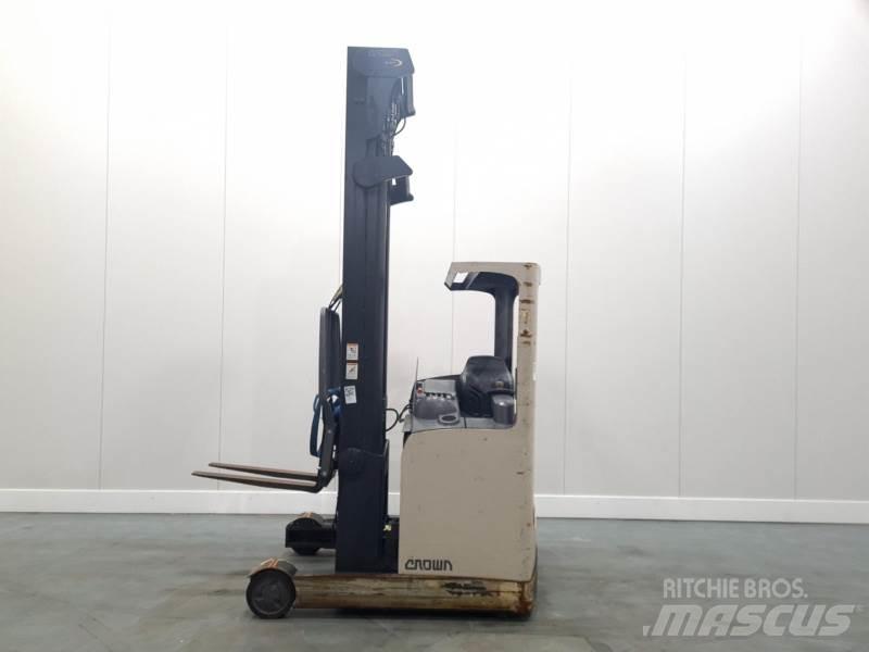 Crown ESR4500 Schubmaststapler