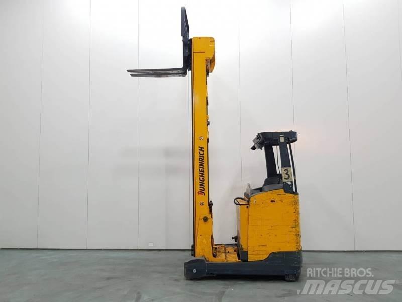 Jungheinrich ETV216 Schubmaststapler