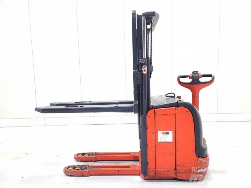Linde L14 Hand stapelaars