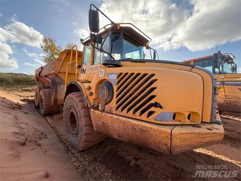 Volvo A25D Dumper - Knickgelenk