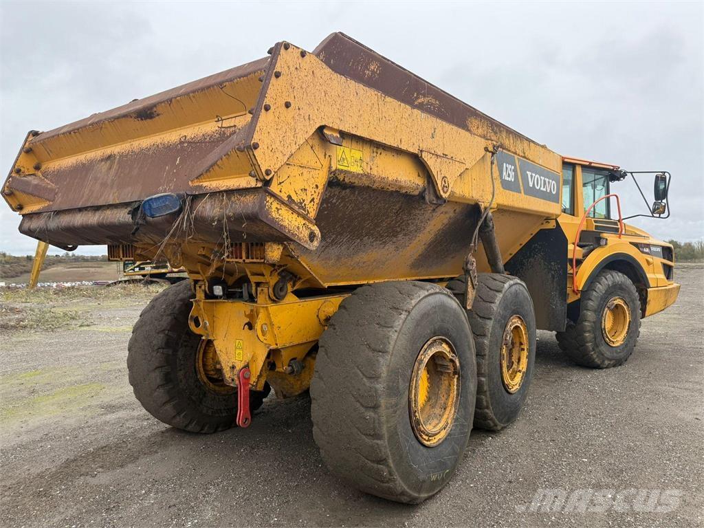 Volvo A25G Dumper - Knickgelenk