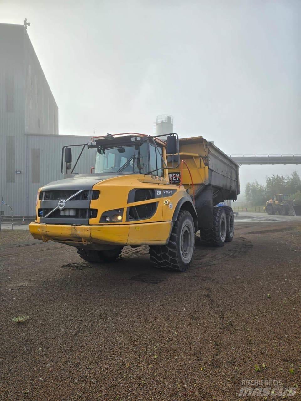 Volvo A30G Dumper - Knickgelenk