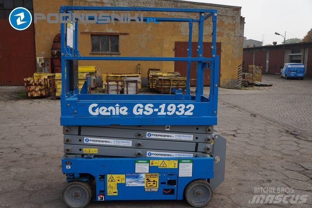 Genie 1932 Scheren-Arbeitsbühnen