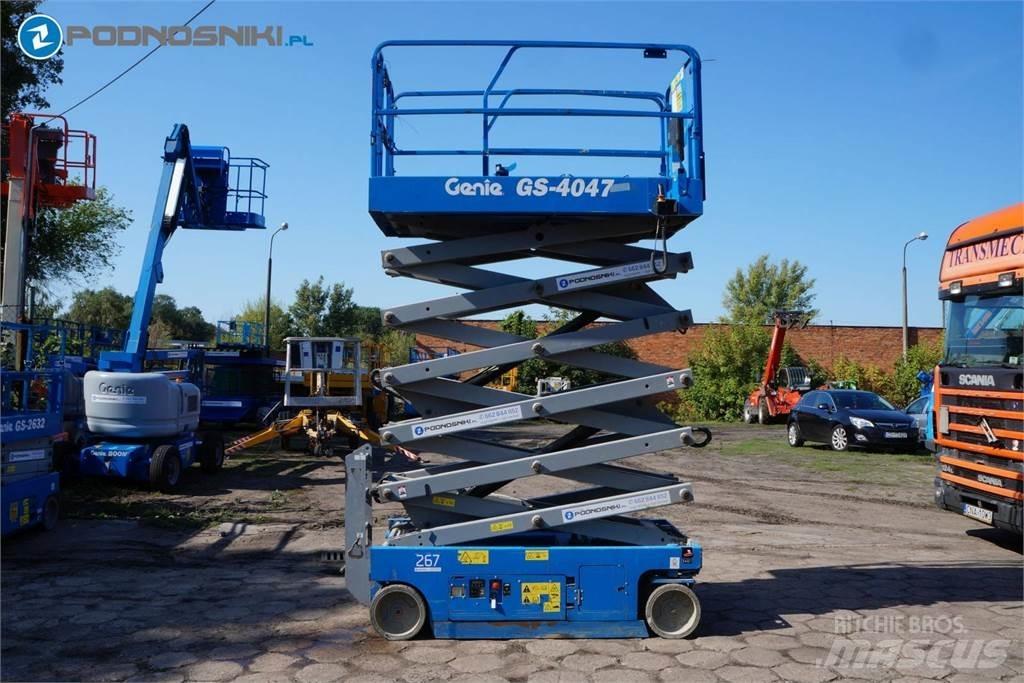 Genie 4047 Scheren-Arbeitsbühnen
