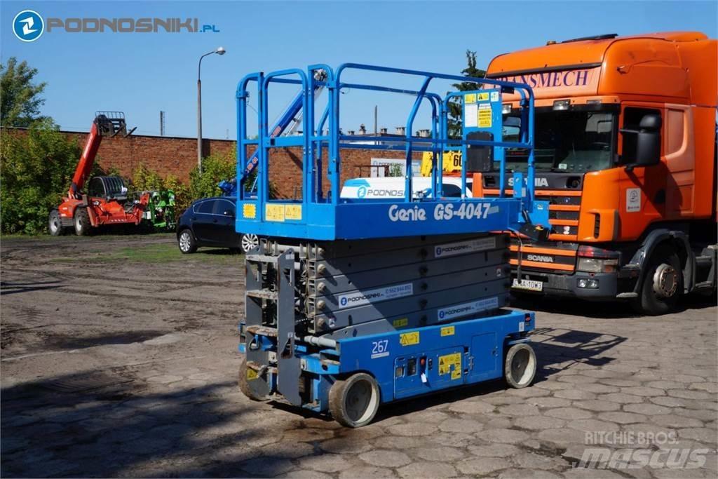 Genie 4047 Scheren-Arbeitsbühnen