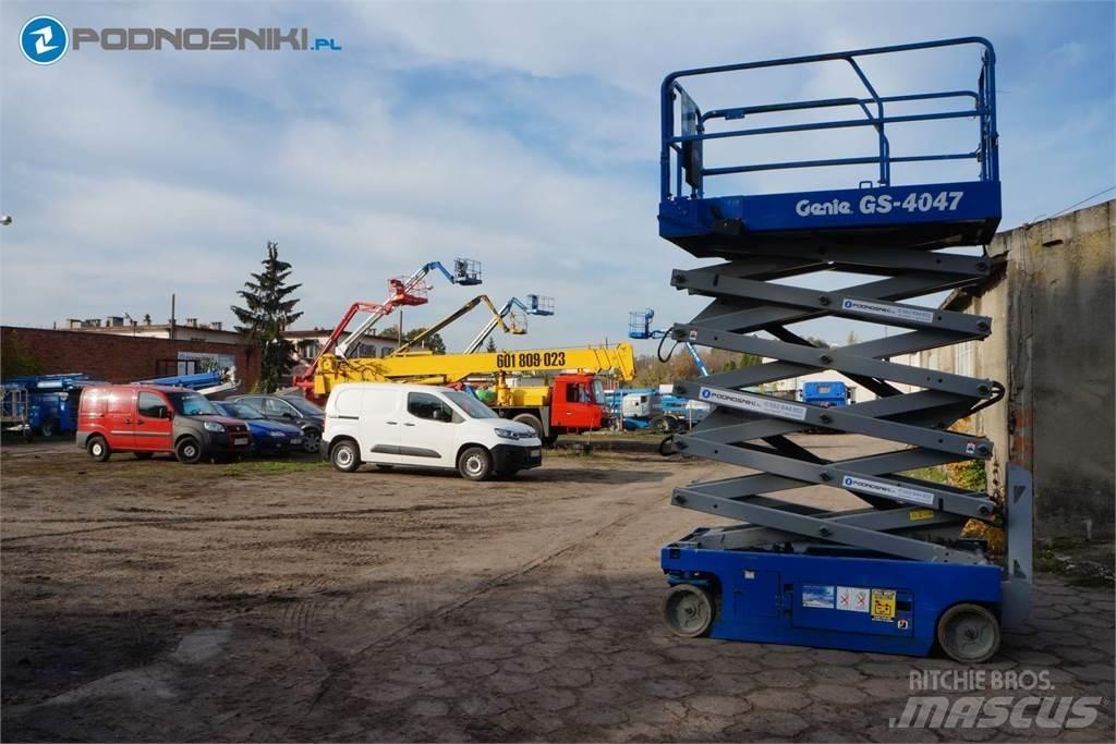 Genie 4047 Scheren-Arbeitsbühnen