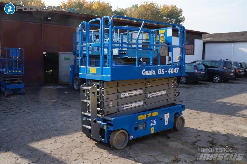Genie 4047 Scheren-Arbeitsbühnen