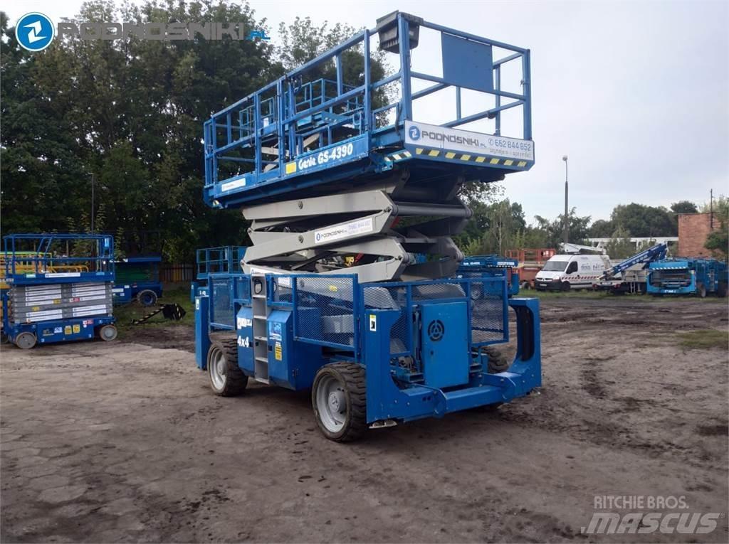 Genie 4390 Scheren-Arbeitsbühnen
