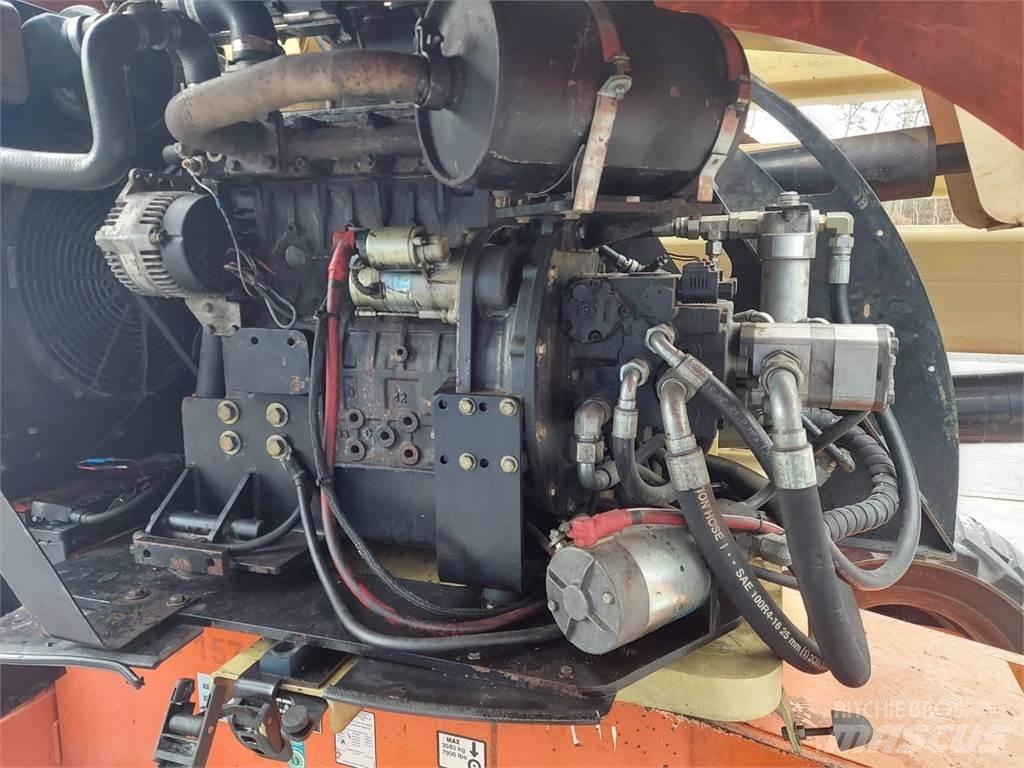 JLG 450AJ Gelenkteleskoparbeitsbühnen