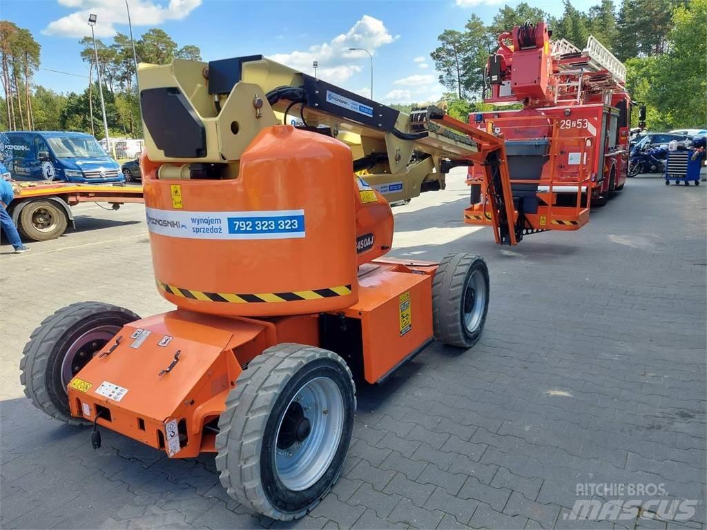 JLG E450AJ Gelenkteleskoparbeitsbühnen