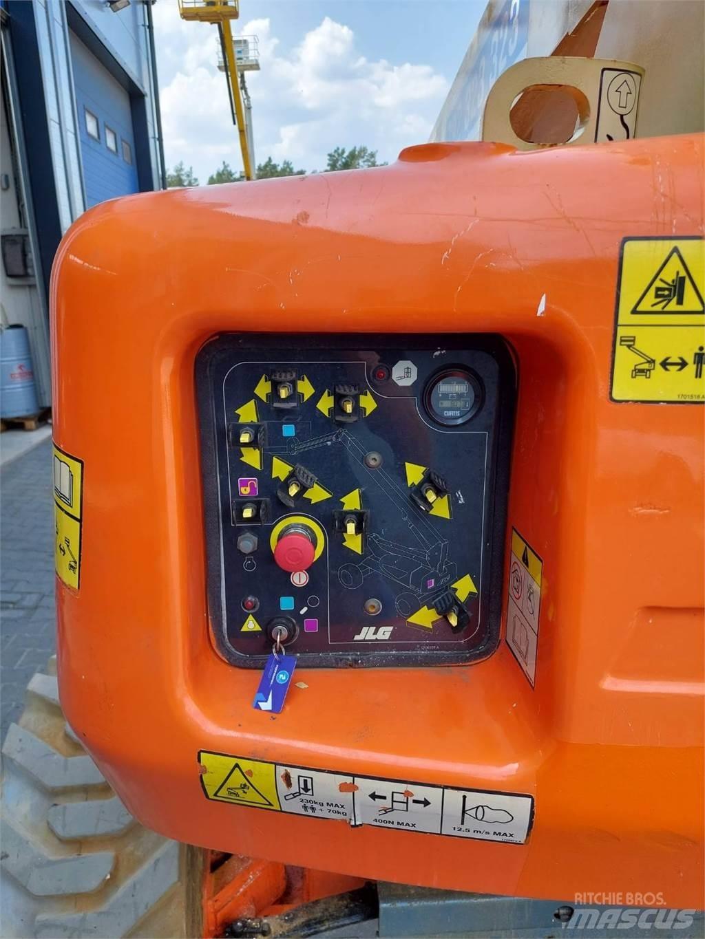JLG M600JP Gelenkteleskoparbeitsbühnen