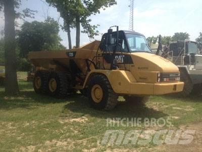 CAT 725 Dumper - Knickgelenk
