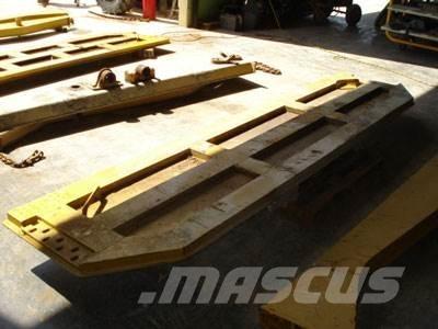 CAT 740 Tailgate Andere Zubehörteile