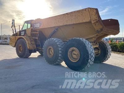CAT 740B Dumper - Knickgelenk
