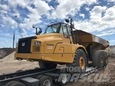 CAT 745C Dumper - Knickgelenk