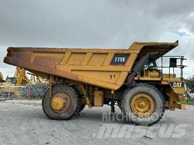 CAT 775E Dumper - Starr