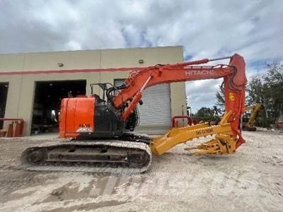 Hitachi ZX225USLC-6 Materialumschlag