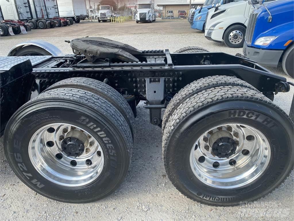 Mack GRANITE Sattelzugmaschinen