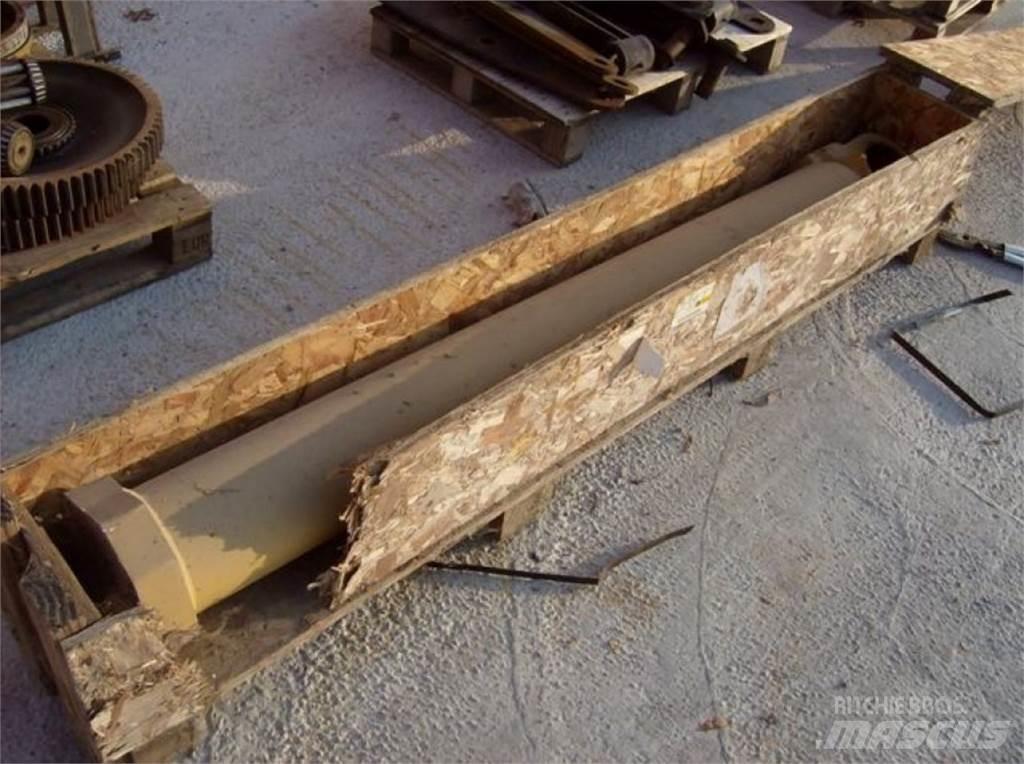 CAT 225 Sonstige Baumaschinen