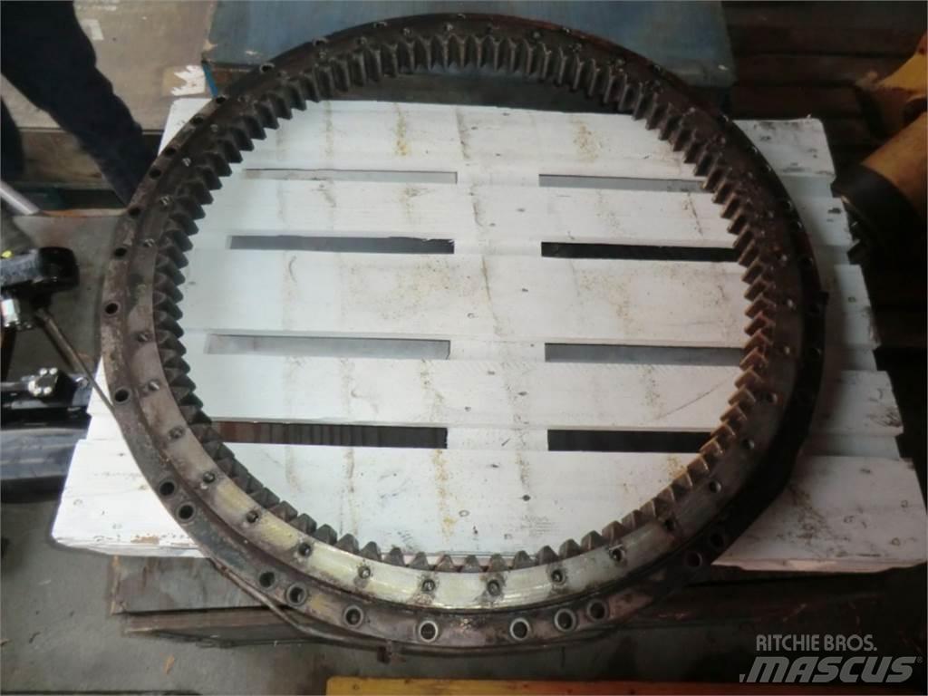 CAT 231D Chassis