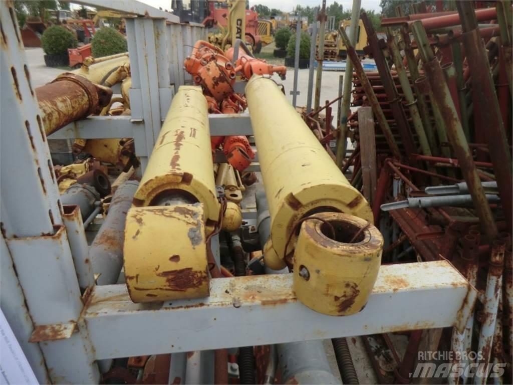 CAT 438C Sonstige Baumaschinen