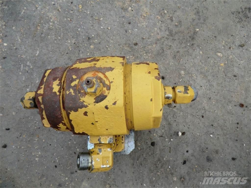 CAT 735 Sonstige Baumaschinen