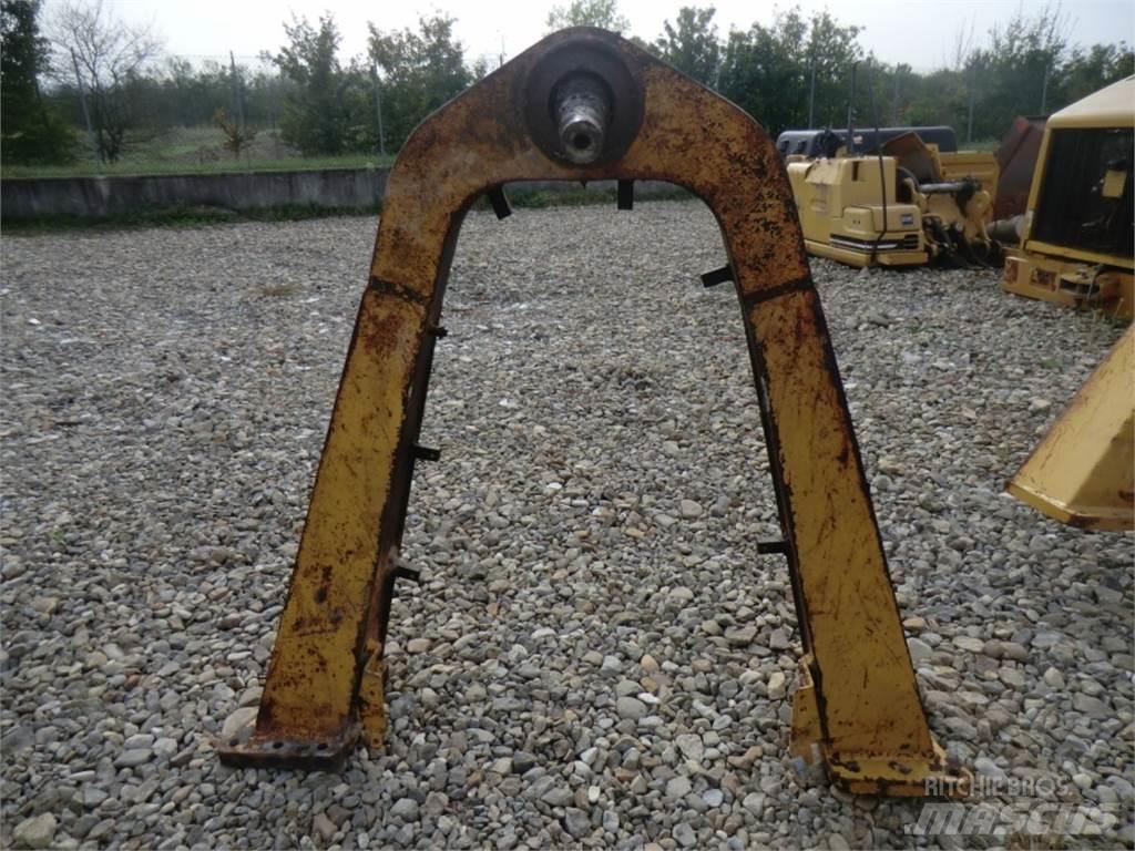 CAT 735 Chassis