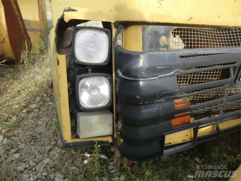 CAT 735 Chassis