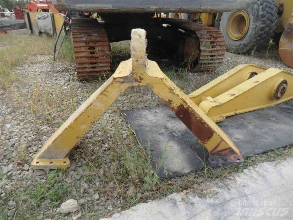 CAT 735 Chassis