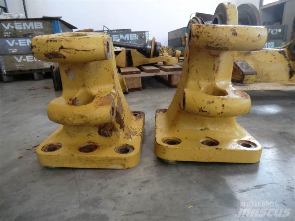CAT 735 Chassis