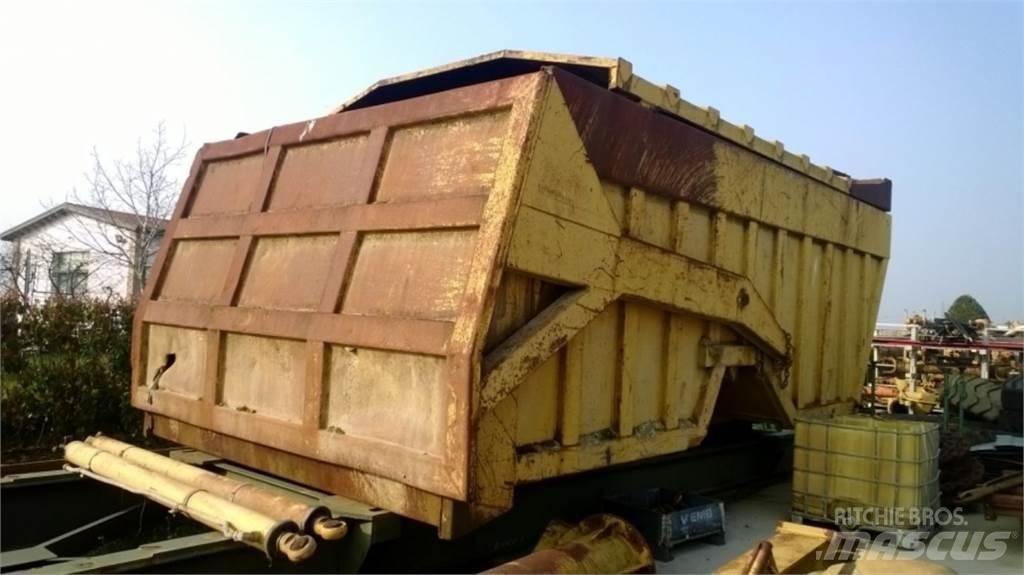 CAT 735 Chassis