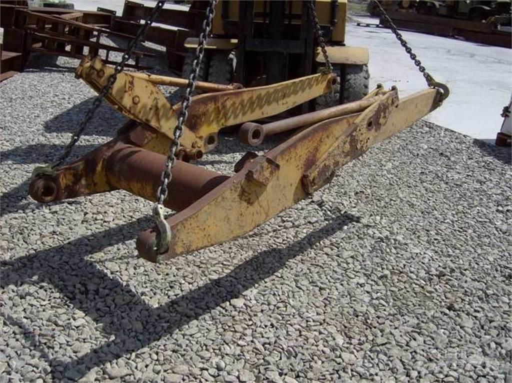 CAT 910 Chassis