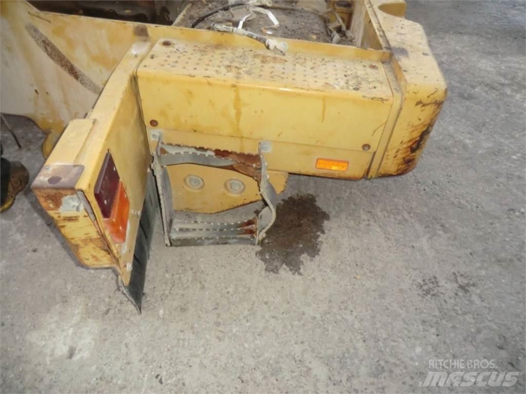 CAT 928G Chassis