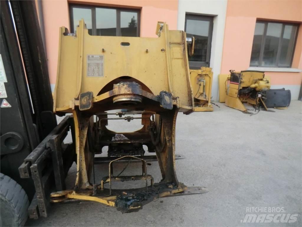 CAT 928G Chassis
