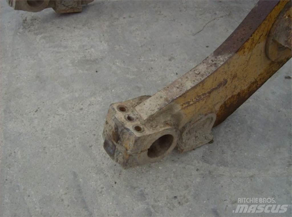 CAT 963 Chassis