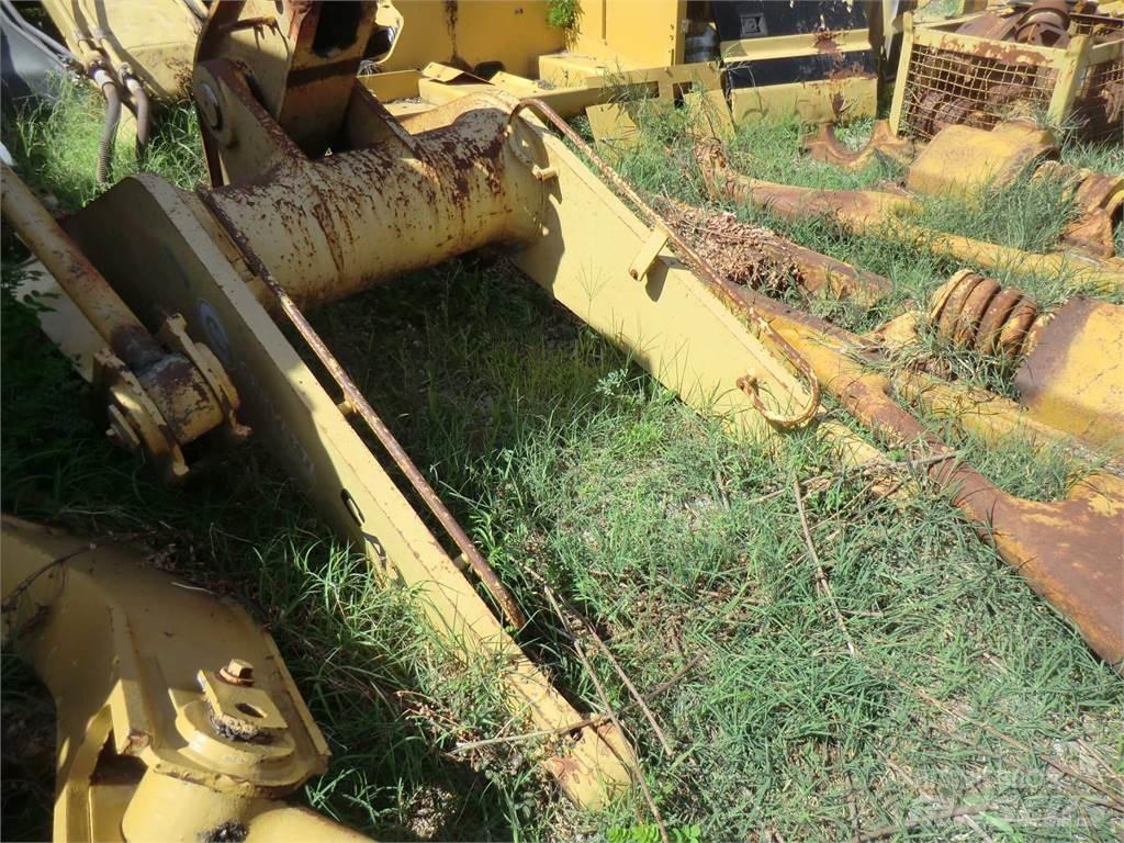 CAT 963 Chassis
